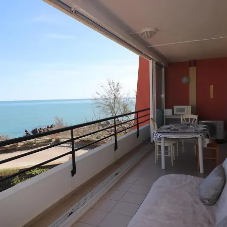 Climatise En Front De A Avec Piscine, Garage Et Wifi - Fr-1-472a-203 *